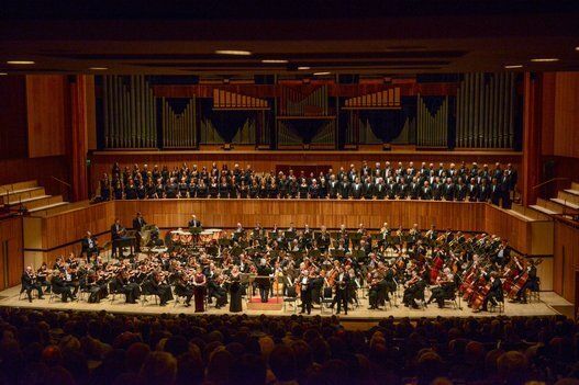 Concert historique de l'Orchestre du CNA et du Royal Philharmonic Orchestra de Londres
