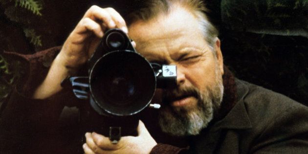 UNSPECIFIED - : Orson Welles on the set of 'Verites et mensonges' ('F For Fake' or 'Truths and Lies'), 1973 (Photo by Apic/Getty Images)
