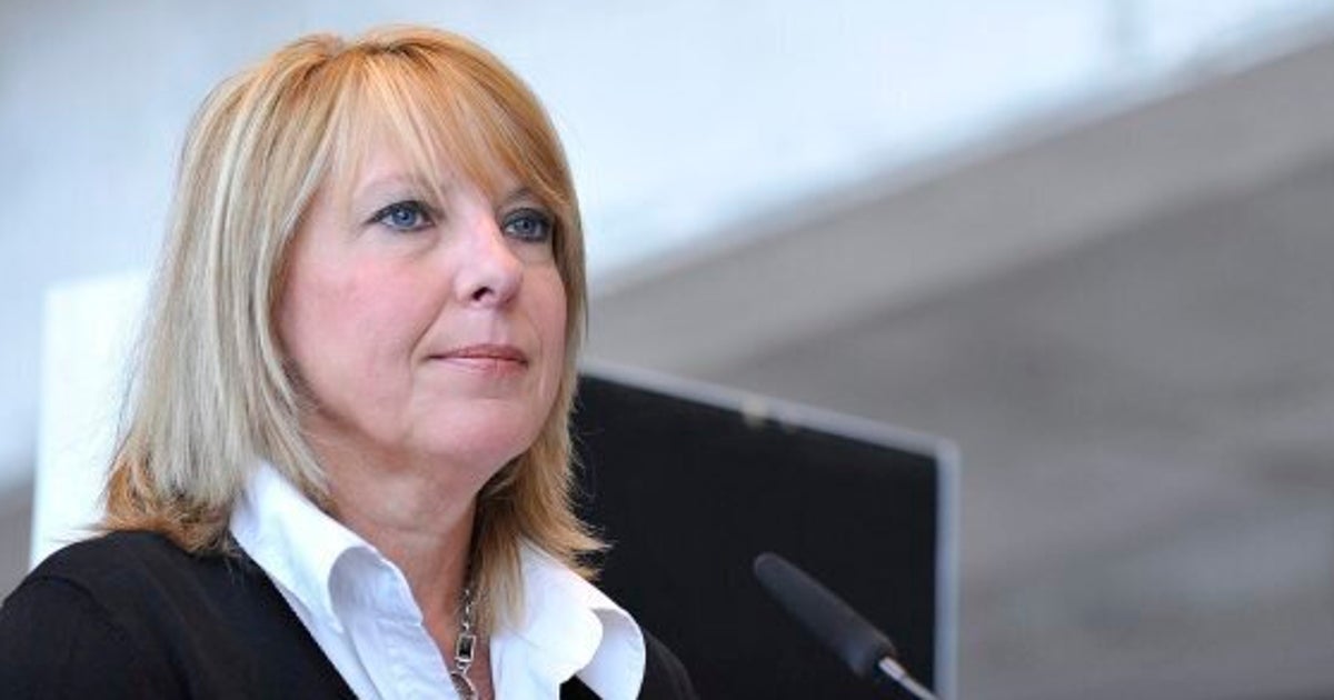 La ministre Christine SaintPierre doit démissionner HuffPost Québec