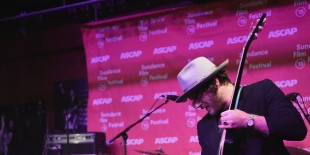PARK CITY, UT - JANUARY 24: Scott Weiland (L) and Jeremy Brown of Scott Weiland and the Wildabouts perform onstage at the ASCAP Music Cafe during the 2015 Sundance Film Festival on January 24, 2015 in Park City, Utah. (Photo by Fred Hayes/Getty Images for Sundance)
