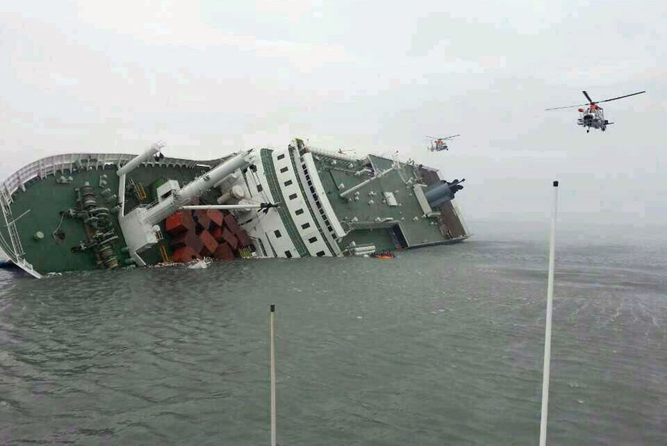 Naufrage d'un ferry en Corée du Sud