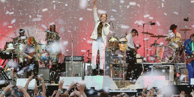 SYDNEY, AUSTRALIA - JANUARY 26: Arcade Fire perform live for fans at the 2014 Big Day Out Festival on January 26, 2014 in Sydney, Australia. (Photo by Mark Metcalfe/Getty Images)