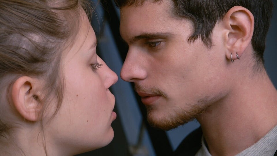L'affiche québécoise du film « La vie d'Adèle Chapitres 1 & 2 » est dévoilée (PHOTO L'affiche québécoise du film « La vie d'Adèle Chapitres 1 & 2 » est dévoilée (PHOTO