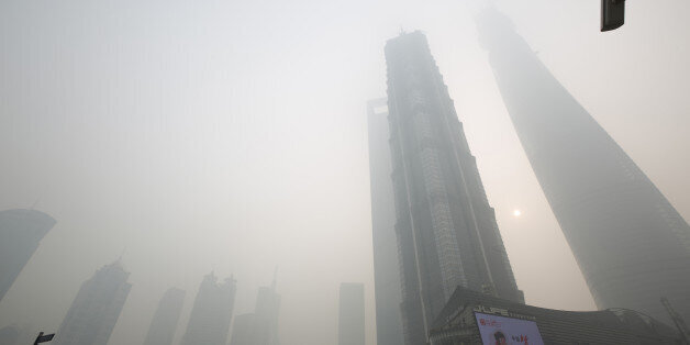 Un Record De Pollution Shanghai PHOTOS HuffPost Qu Bec   5cce379223000033009d11c2 