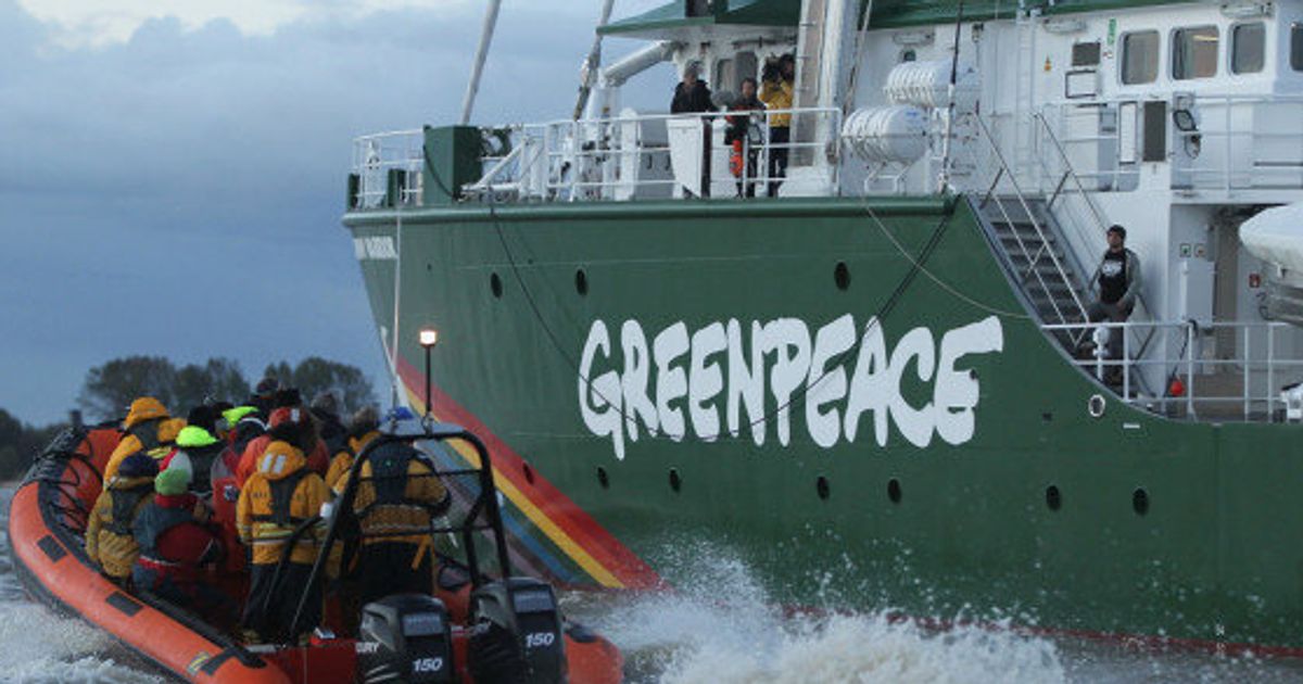 Greenpeace. Катер Гринпис. Компания Гринпис. Лодка Гринпис. Российский Гринпис.