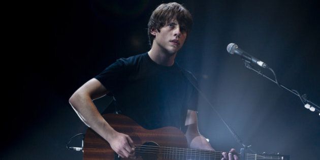 AMSTERDAM, NETHERLANDS - NOVEMBER 27: Singer-Songwriter Jake Bugg performs at the Paradiso on November 27, 2013 in Amsterdam,Netherlands. (Photo by Paul Bergen/Redferns via Getty Images)