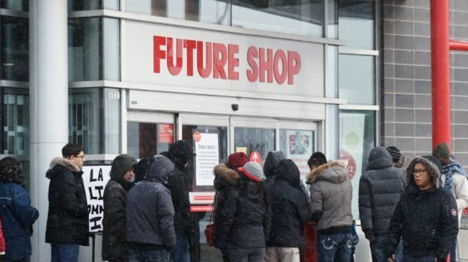 Près de 950 employés de Best Buy et Future Shop sans emploi HuffPost
