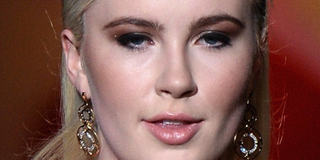 Ireland Baldwin affirme qu'elle ne prendra plus jamais de selfie