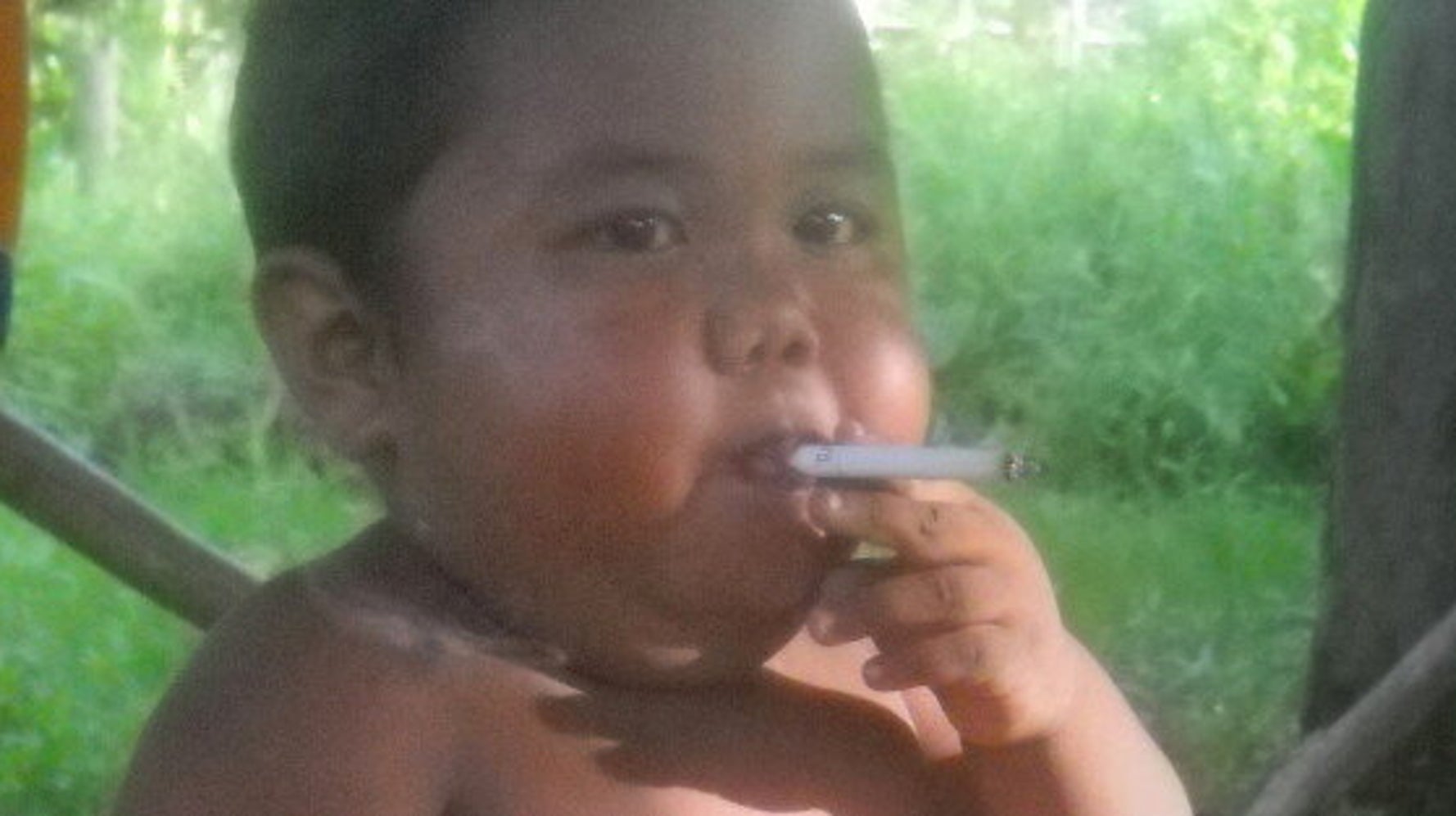 Cet Enfant De 5 Ans A Arrete De Fumer 40 Cigarettes Par Jour Mais Est Desormais Obese Huffpost Null