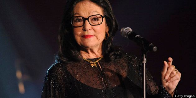 MUNICH, GERMANY - APRIL 30: Nana Mouskouri performs on stage at Kleine Olympiahalle on April 30, 2012 in Munich, Germany. (Photo by Stefan M. Prager/Redferns via Getty Images)