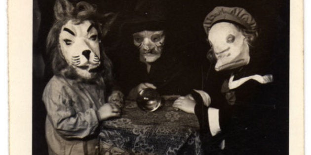 À quoi ressemblaient les costumes d'Halloween il y a 100 ans?