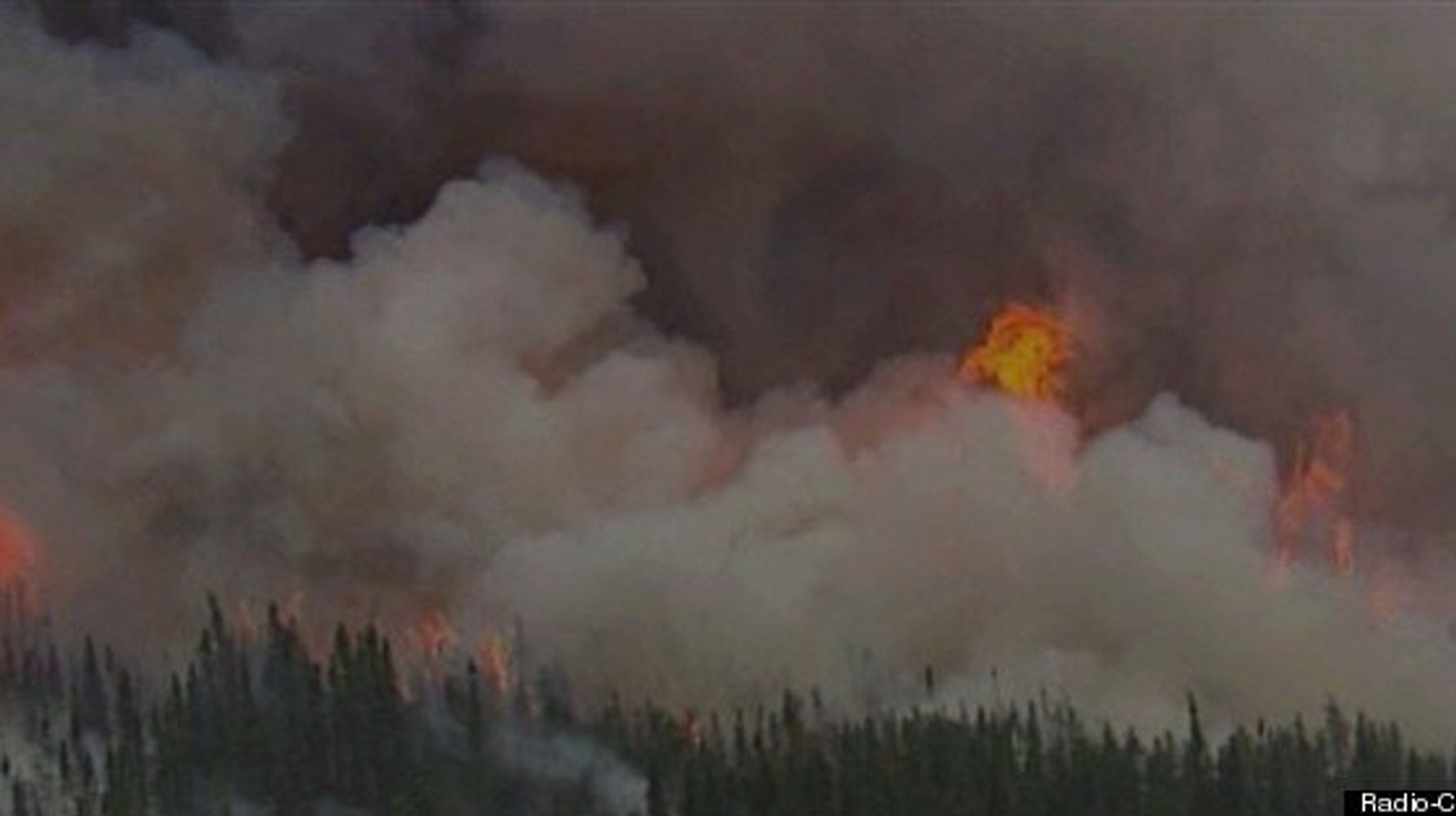 Neuf feux de forêt en activité au Québec HuffPost Nouvelles