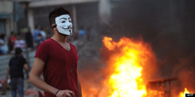 Les manifestants en Turquie se protègent de façon
