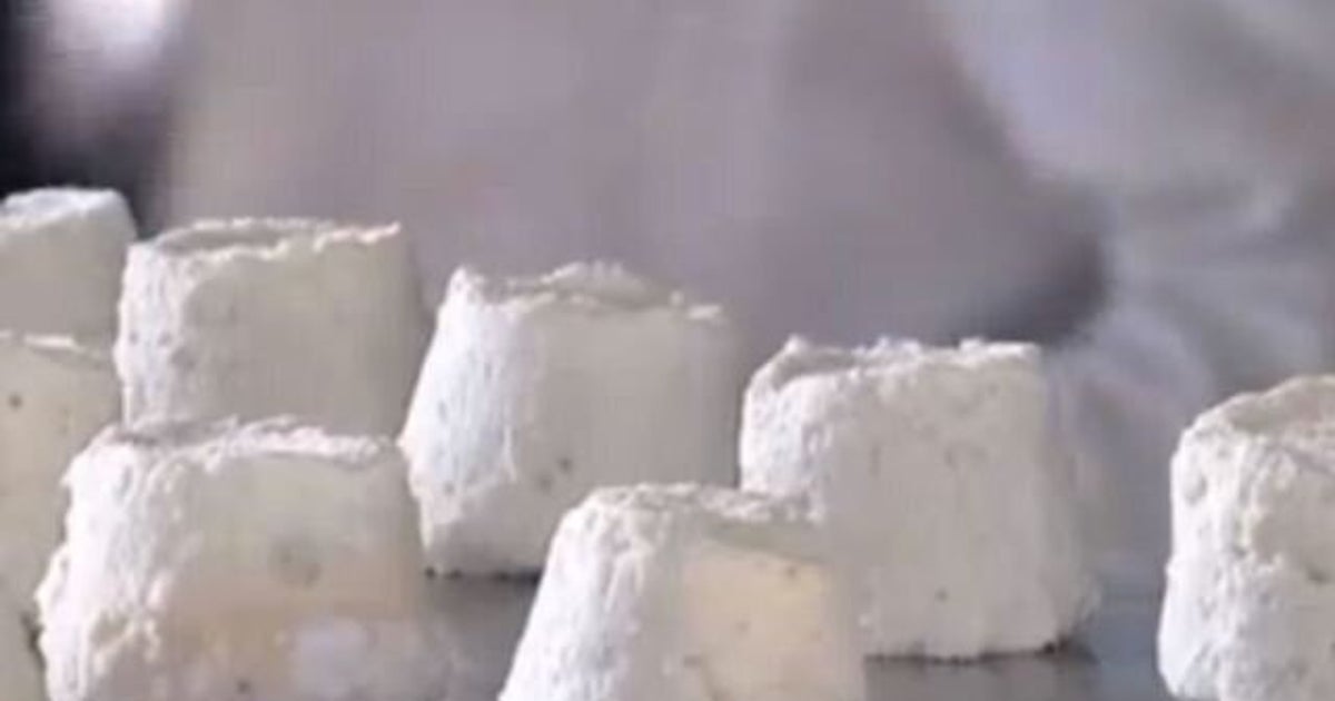 Pule, le fromage serbe le plus cher au monde coûte 1275 le kilo (VIDÉO) HuffPost Vivre