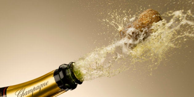 Pourquoi le champagne est-il indissociable du luxe et de la fête ?