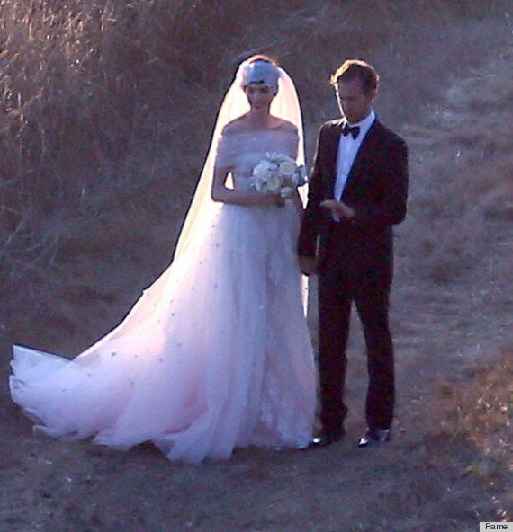 Mariage de star: Anne Hathaway marie Adam Shulman en Valentino