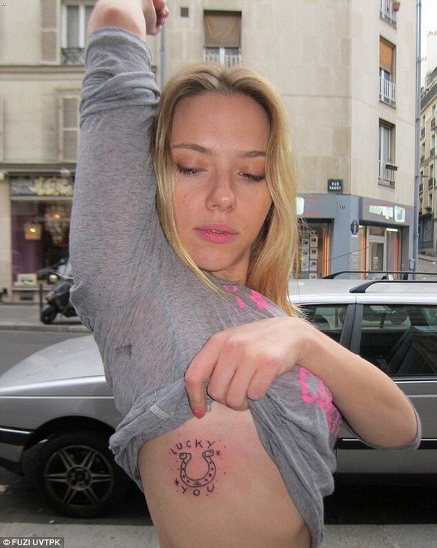 Scarlett Johansson: son nouveau tatouage de la star, «made in Paris»