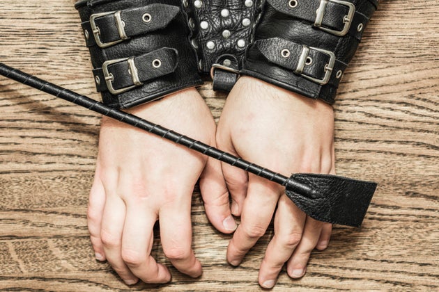 Les pratiques BDSM –qu’on appelle des “scènes”– n’impliquent...