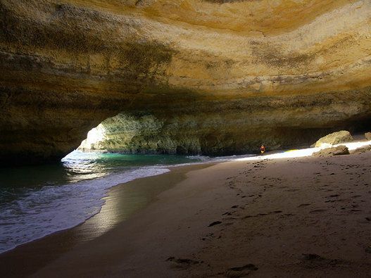 Grotte marine de la plage de Benagil
