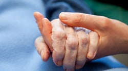Banqueroute du système de santé: pas la faute aux baby-boomers, mais au