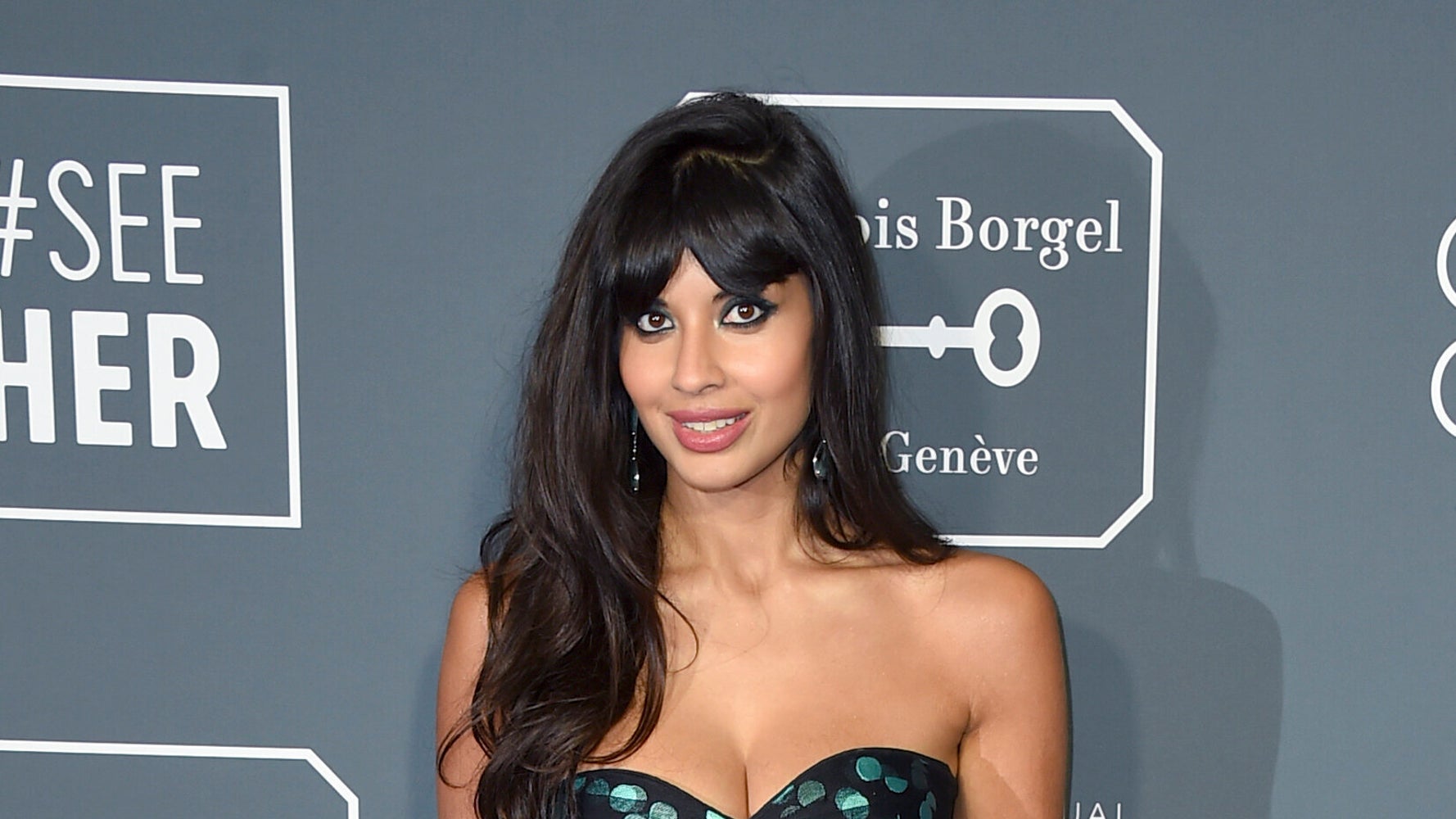 Jameela Jamil Breaks Down The Problem With Sample Sizes