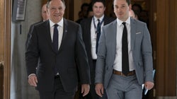 La CAQ fera respecter la loi sur la laïcité, mais ne dit pas