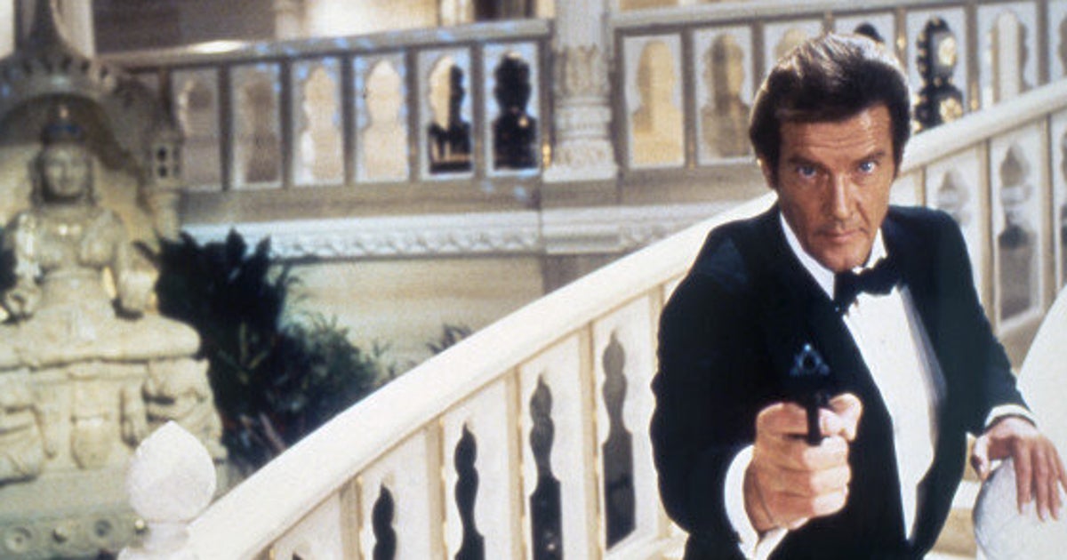 Quel âge Pour Regarder James Bond Roger Moore, qui a interprété James Bond au cinéma, est décédé à l'âge