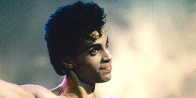 NEW YORK, NY - APRIL 24: Prince performs onstage during his 'Parade' tour in August 1986 at Madison Square Garden in New York City. (Photo by Kevin Mazur/Getty Images)