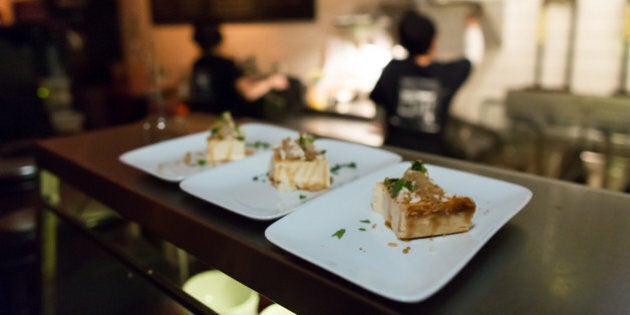 Marusan Charmant Comptoir Japonais Dans Le Vieux Montreal Photos Huffpost Null