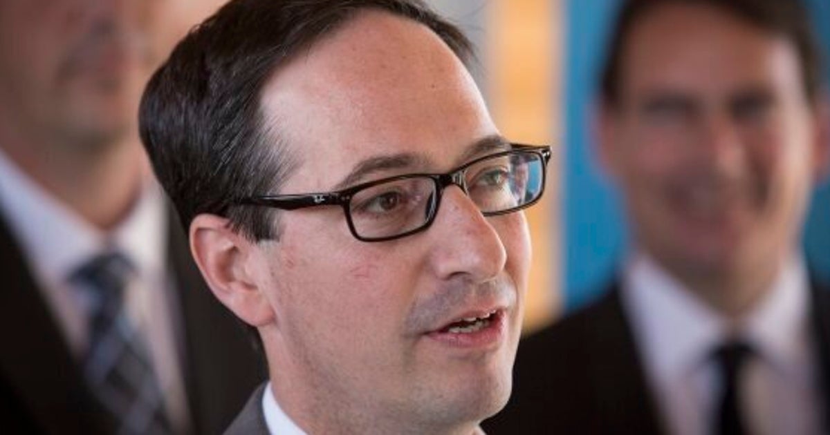 Stéphane Bédard revient à la pratique du droit HuffPost Politique