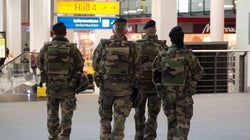 Attentats de Paris-Bruxelles: parler d'armée et de guerre concernant Daech, c'est se tromper de
