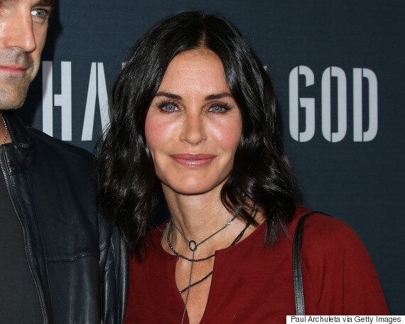 Courteney Cox Arrête La Chirurgie Et Vieillit «aussi Naturellement Que ...