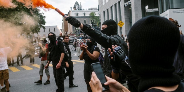 Quand j’ai vu la gang de militants antifascistes masqués et vêtus de noir, je savais exactement ce qui allait se passer ensuite.