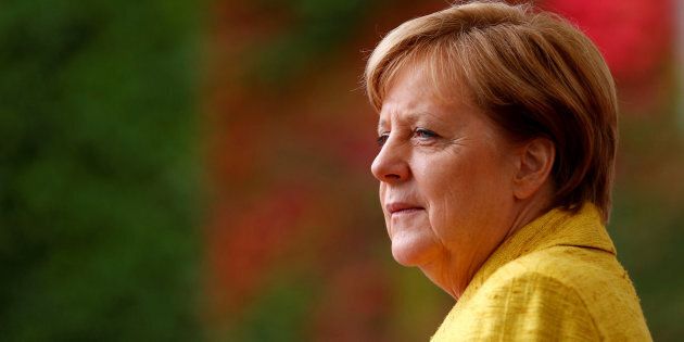 Mme Merkel a fait ses études en physique avec une thèse de doctorat sur la physique quantique et la chimie théorique.
