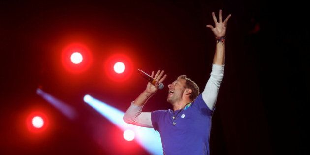 Chris Martin of Coldplay performs during the fifth annual Made in America Music Festival in Philadelphia, Pennsylvania, U.S. September 4, 2016. REUTERS/Mark Makela