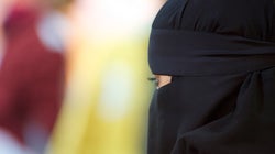 BLOGUE En quoi le port du niqab ou d’une burqa brime-t-il notre