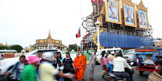 De peur de pousser ce pays encore plus dans les bras de la Chine, les pays occidentaux gardent un silence coupable face aux abus du régime cambodgien, même si la situation a été soulevée au Conseil des droits de l'homme de l'ONU.
