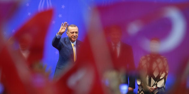 Le populisme d’Erdogan a fait appel à la fierté nationale voulant que « la Turquie occupe une place de puissance mondiale.»