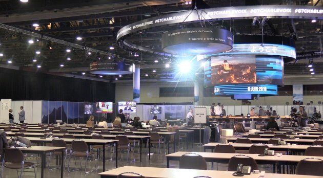 Un aperçu de l'intérieur du Centre des congrès qui accueillera des centaines de journalistes autour du monde.