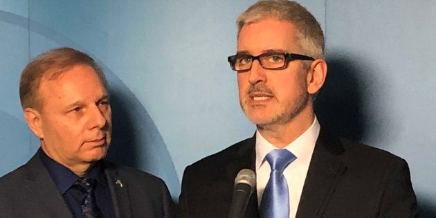 Jean-Martin Aussant avec le chef du Parti québécois, aussi chef de l'opposition officielle du Québec, Jean-François Lisée.