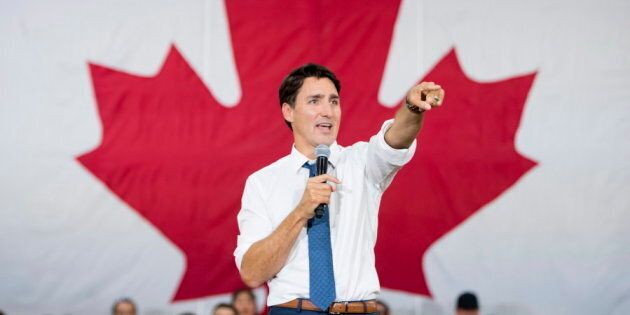 Justin Trudeau s'adresse à la foule dans une assemblée à Saskatoon, en Saskatchewan, le 13 septembre 2018.
