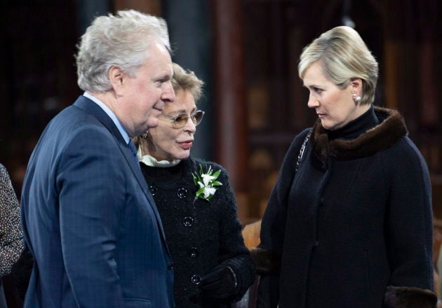 L'ancien premier ministre Jean Charest en compagnie de Chantale Renaud.