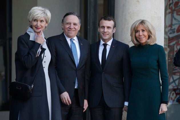 De gauche à droite: Isabelle Brais, épouse de François Legault; François Legault, premier ministre du Québec; Emmanuel Macron, président de la France; Brigitte Macron, épouse d'Emmanuel Macron.