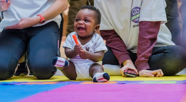 Un jeune athlète qui a participé à la première édition de la Course des bébés du Dispensaire diététique de Montréal, en novembre 2017.