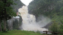 Val-Jalbert: Entre intimidation et