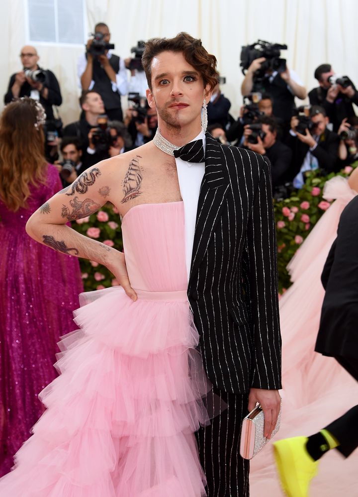 Michael Urie's 2019 Met Gala Look Was A Gender-Bending Sensation ...