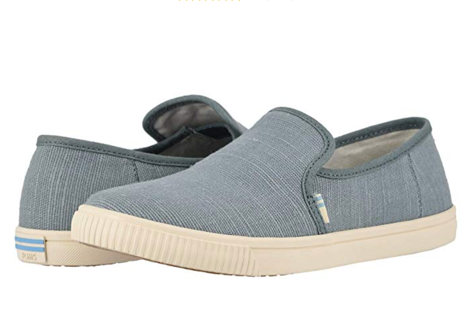 11 Of The Best Travel Sneakers For Women | HuffPost Life