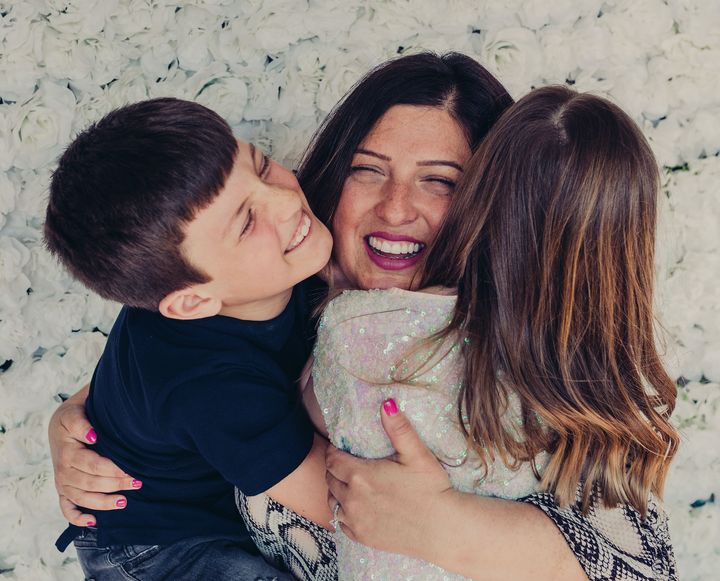 Alejandra Solis with her two children