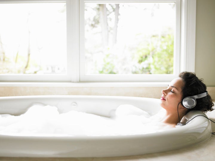 A clean tub mean long, relaxing, bubbly baths.