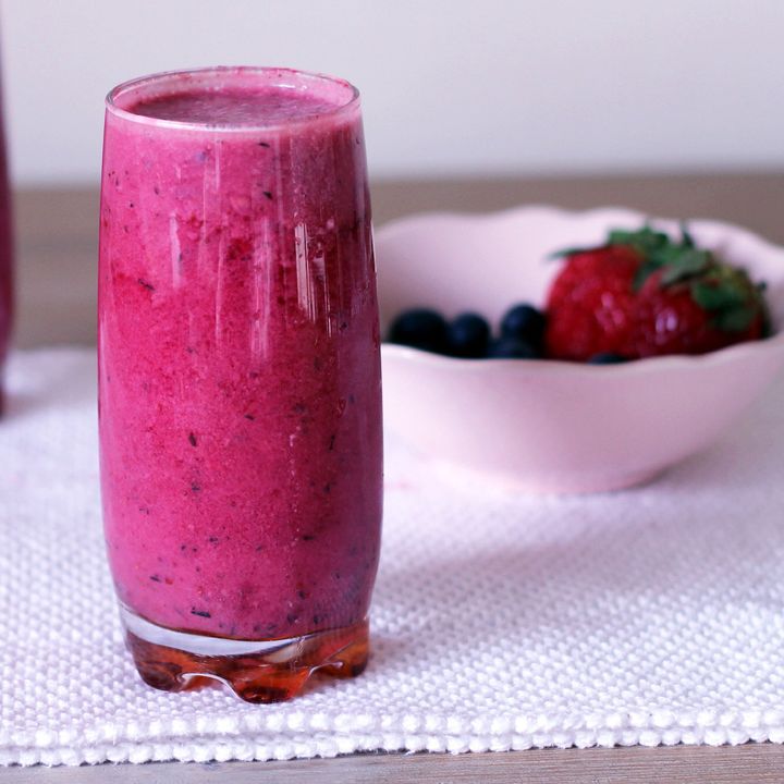 The bright, earthy beetroot lends itself perfectly to the sweet berry base.